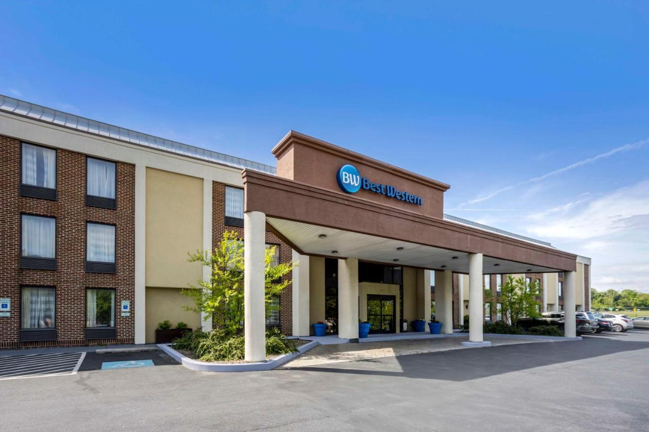Best Western Harrisburg North Hotel Exterior photo
