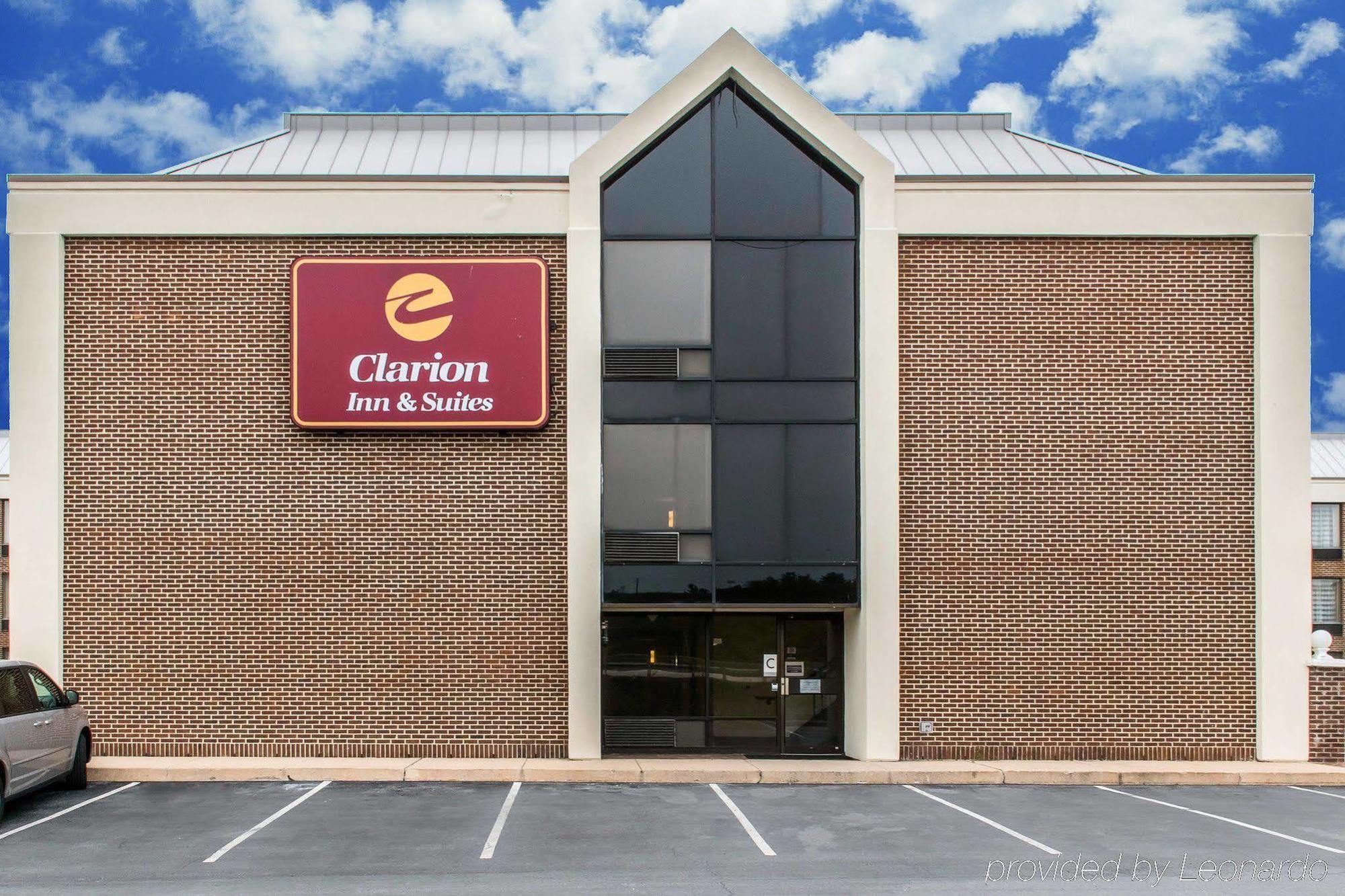 Best Western Harrisburg North Hotel Exterior photo