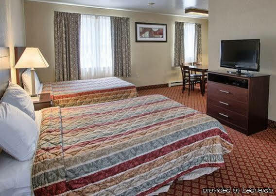 Best Western Harrisburg North Hotel Exterior photo